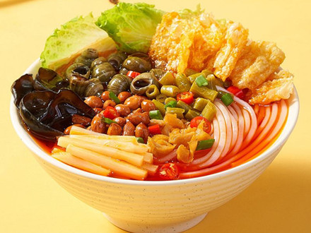 DB4502/T 0010-2022 預包裝柳州螺螄粉專賣點與展銷服務管理規范