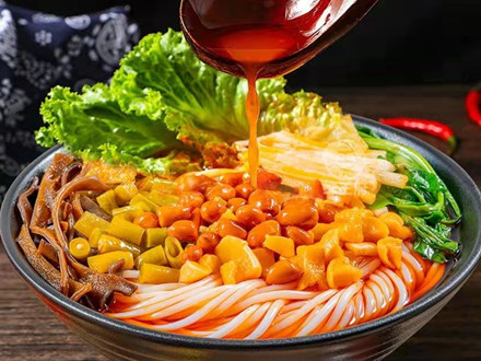 DB4502/T 0006-2022 柳州螺螄粉連鎖商店通用管理規范